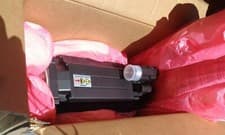 MOOG  G400  Servo Motor  G445-1002  Typ. CA58814063EP3   14.3kW  3690 u/min  NEW