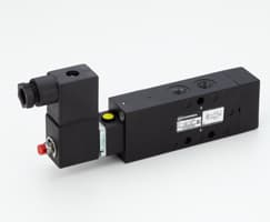5/2 directional control valves, solenoid actuated Norgren X428550M024 G1/4 Voltage 24 V d.c.