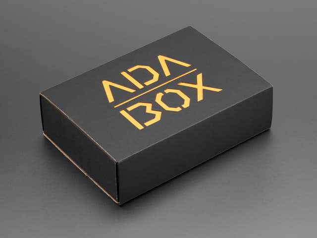 AdaBox009 - HalloWing