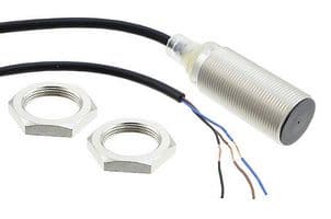 OMRON INDUSTRIAL AUTOMATION - E2B-M18KS08-WP-C1 2M - Capteur de proximité inductif, Cylindrique, 8 mm, M18, NPN / SPST-NO, PVC Précâblé