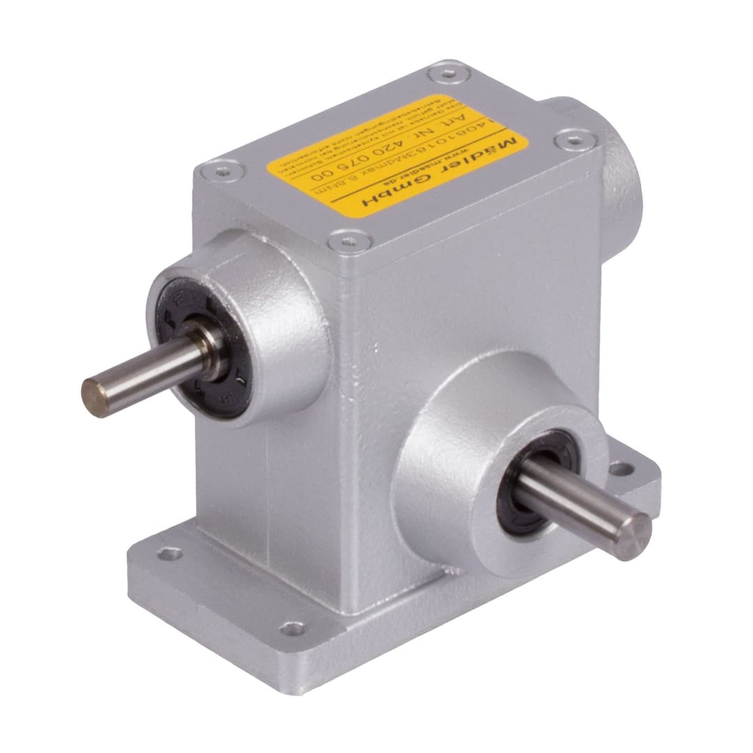 Worm gear unit G/II version A centre distance 31mm i=7:1 (For operating instructions please visit the download area of our website www.maedler.de)